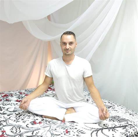 Tantric massage Escort Zorynsk